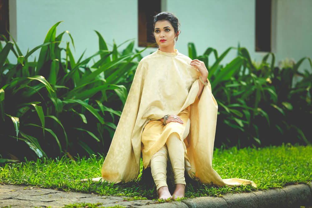 traditional-fashion-wear-photomentor