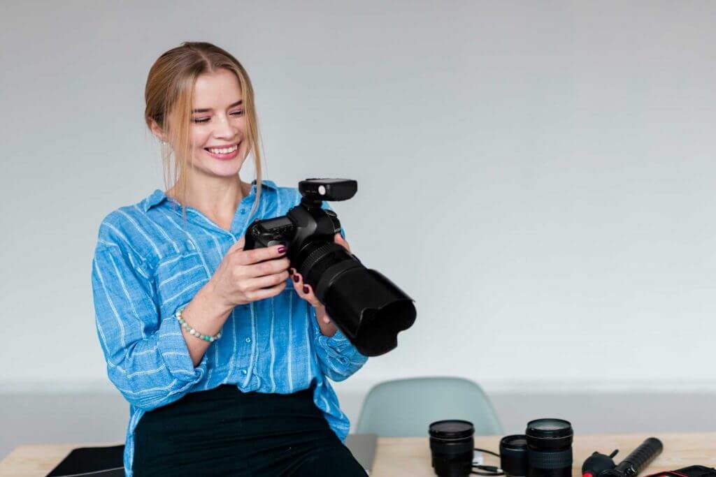 female photographer