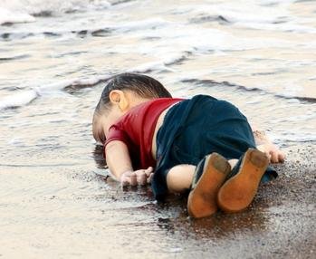alan kurdi photo by nilufer demir