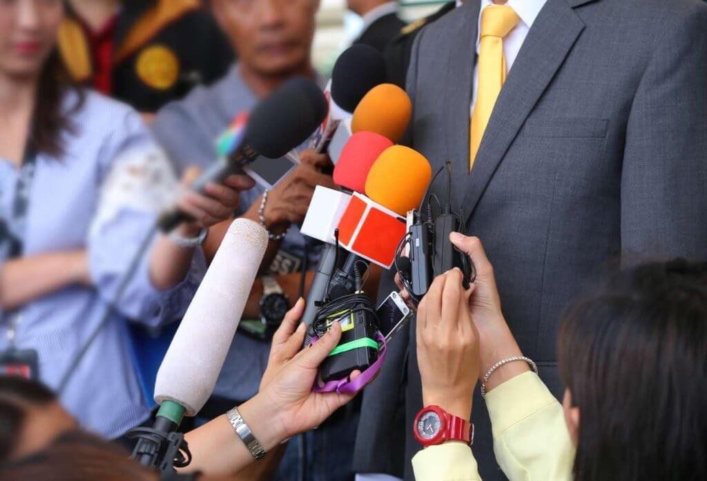 learn photojournalism