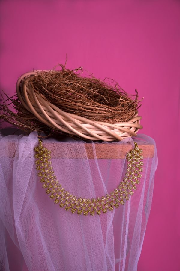 le colleir how small a thing-is-needed to cover her shoulde-muhammed mushin kannur creativehut