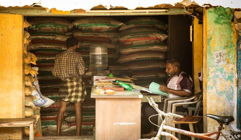 awaiting-salary-street-photography-ebin p j