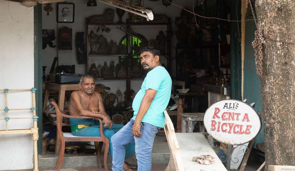 roam-right-to-rent-street-photography-ebin p j