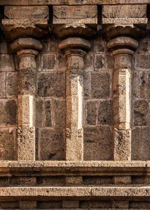 pillars-in-odd-mayank-tyagi