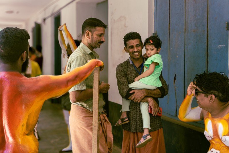 joyfull interaction amidst-the-festivities meaningful connections are formed athira trivadrum creativehut