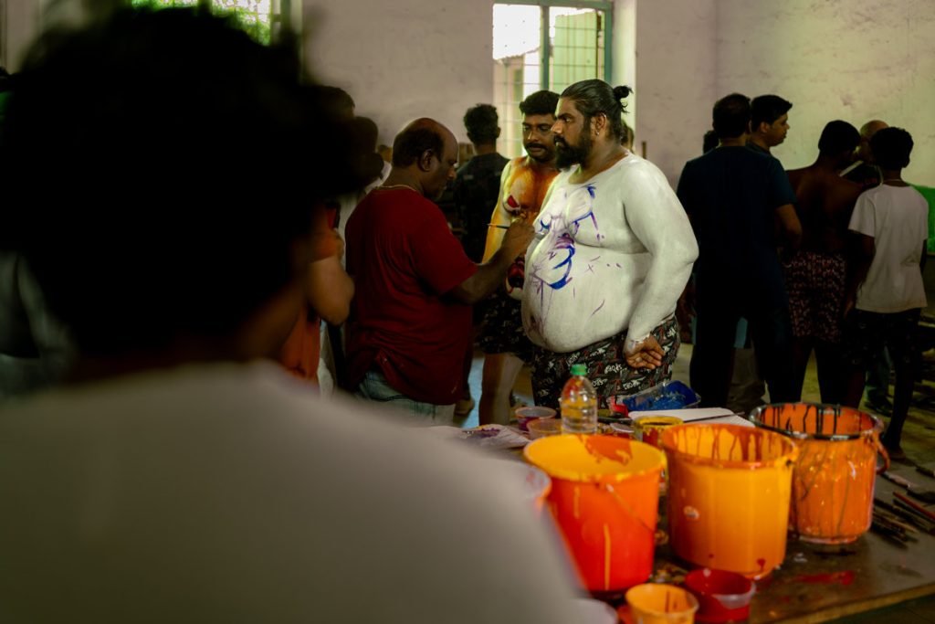 A photo Of pulikali artist.