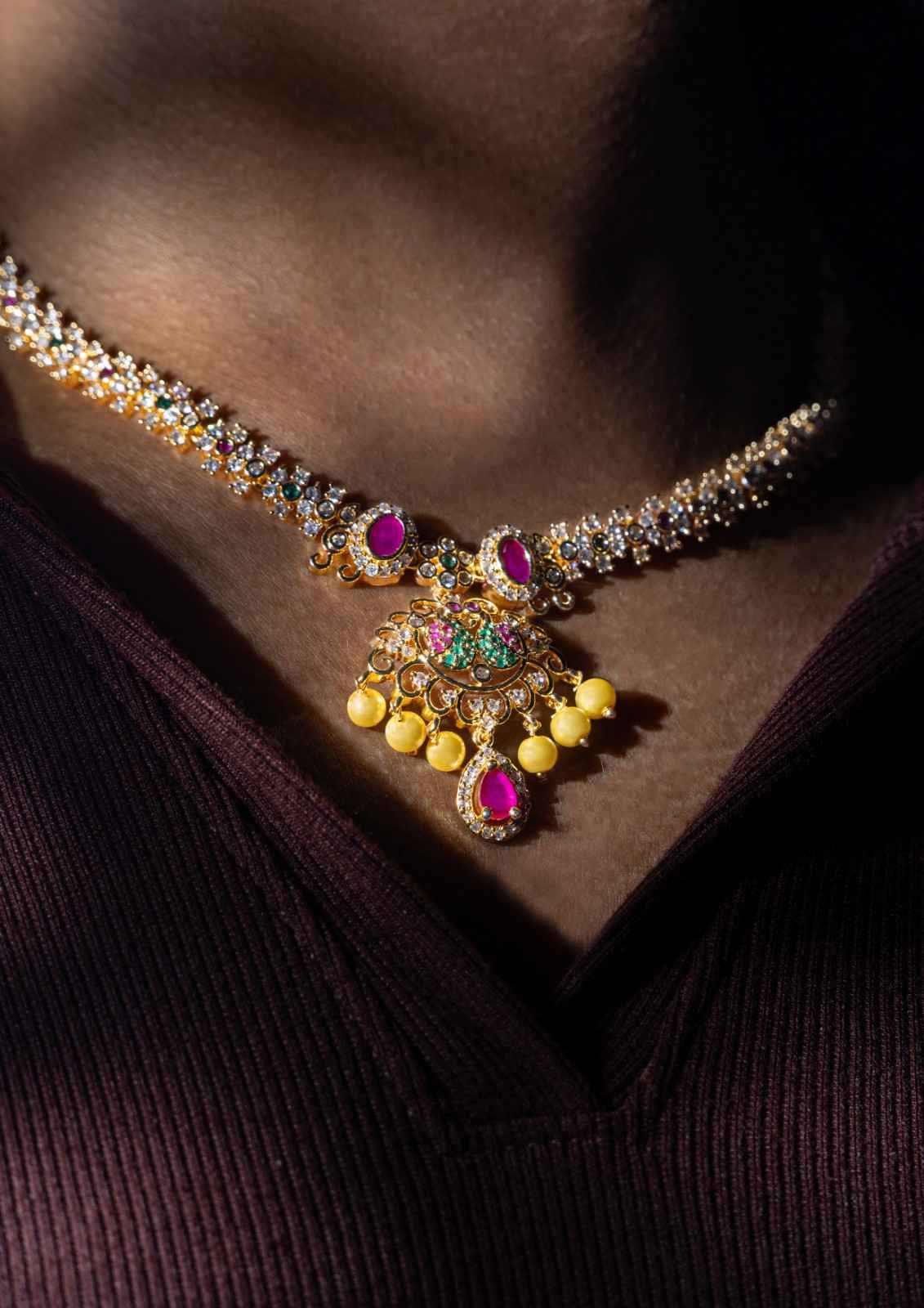 necklace with beads looking gooad
