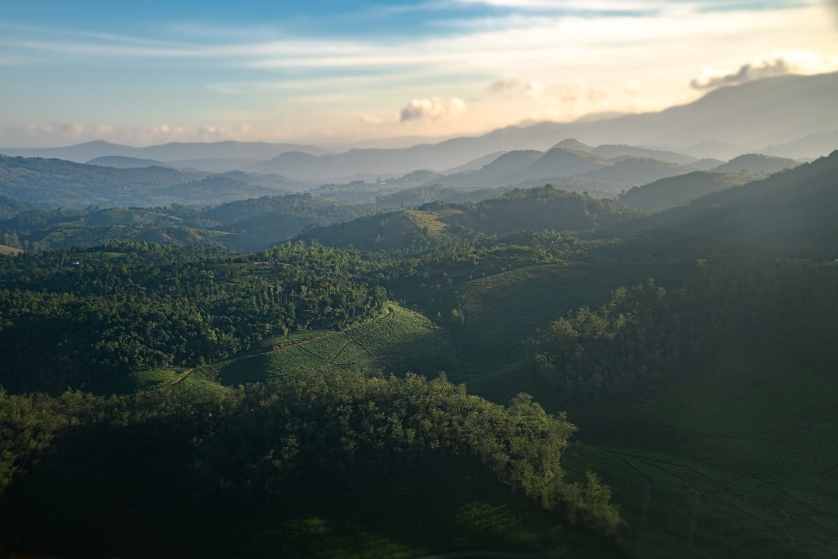 Infinite peaks of Vagamon