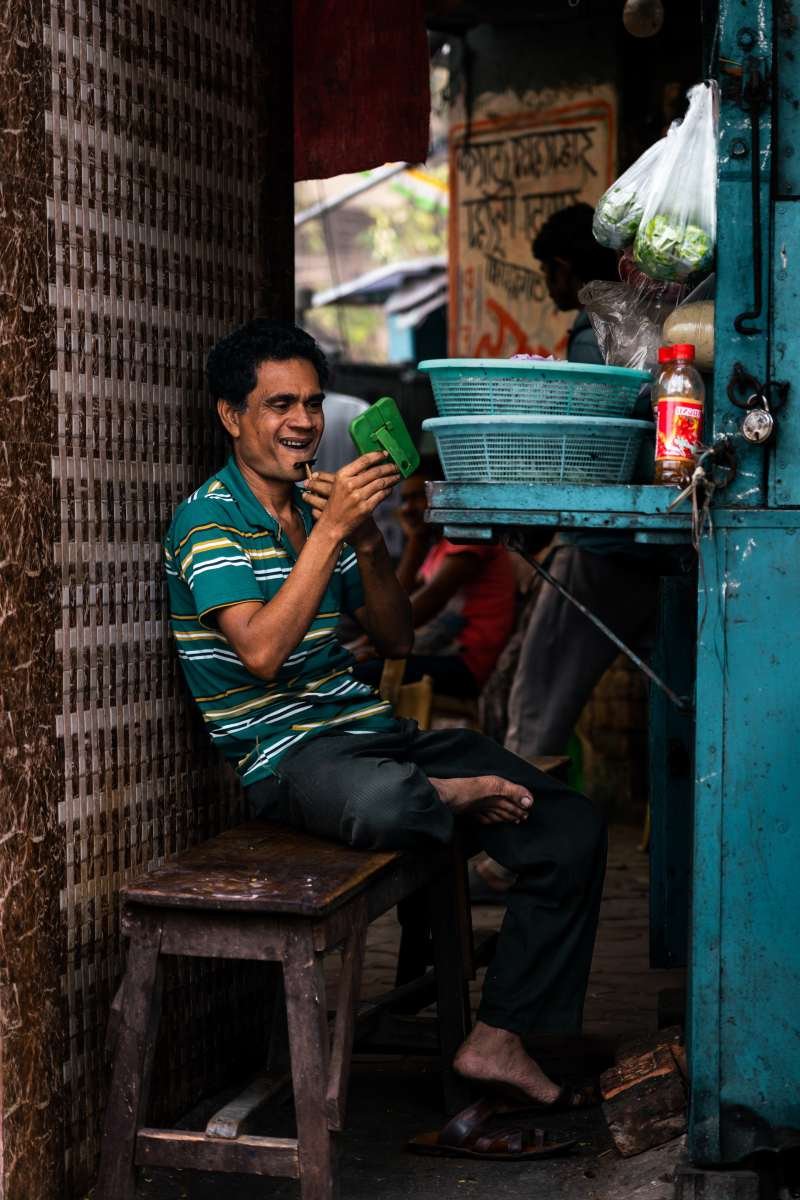 street shave in busy routine