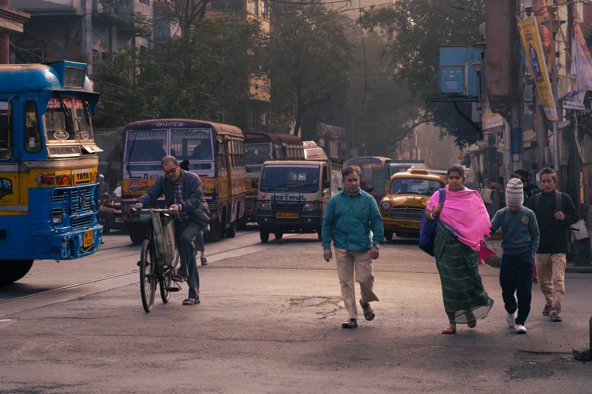 urban rush on busy road