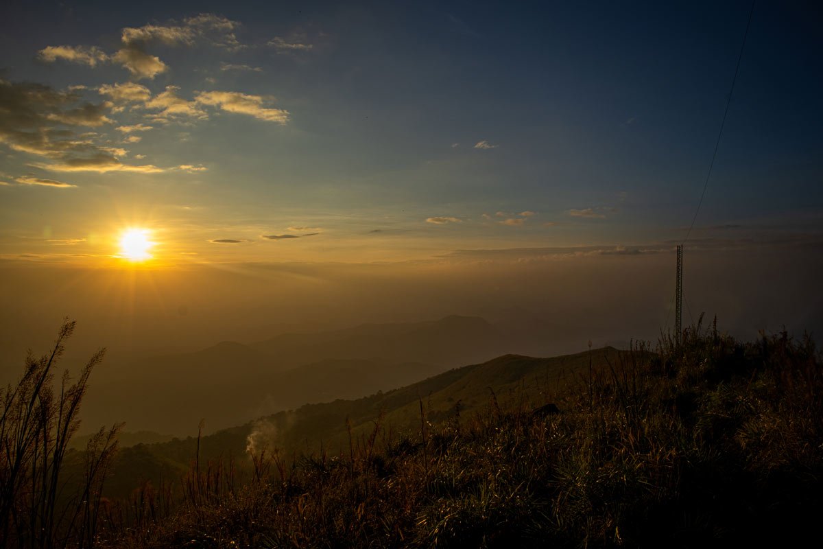 Warm glow of setting sun in Ilaveezhapoonjira