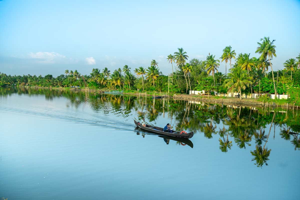 tourists visiting the Alappuzha backwaters
