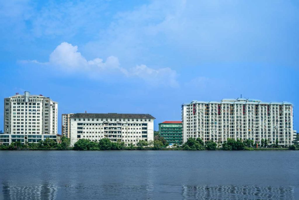 the three appartments on water