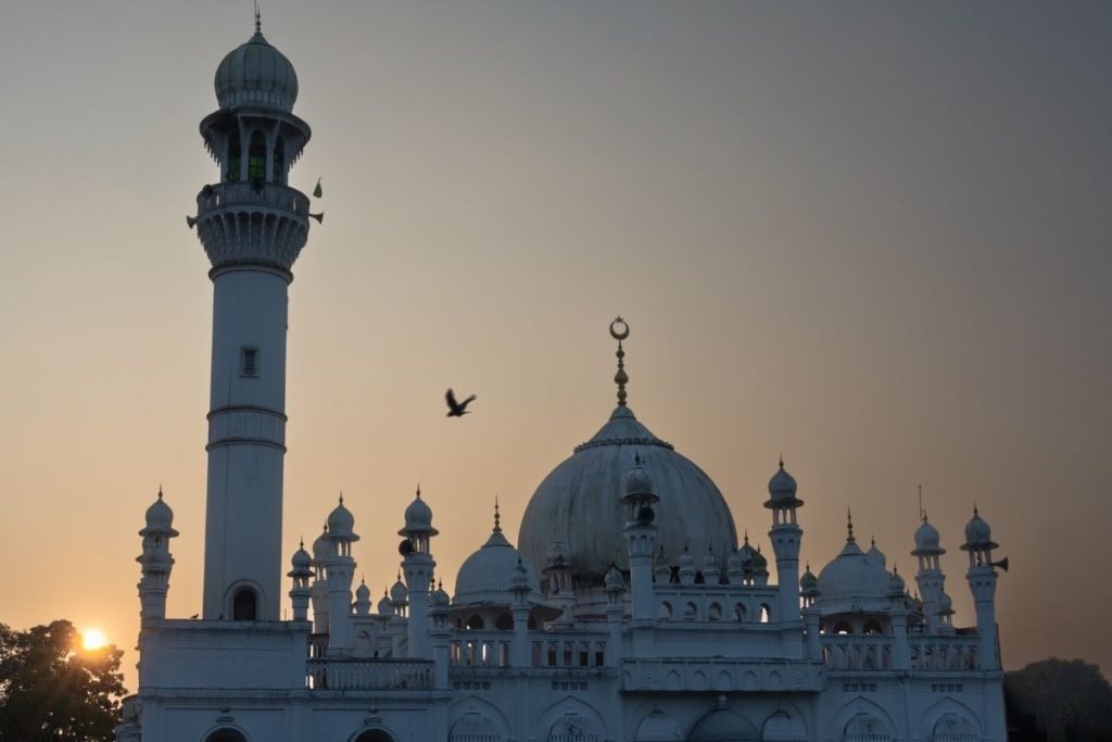 a mosque with a good sun rise mood