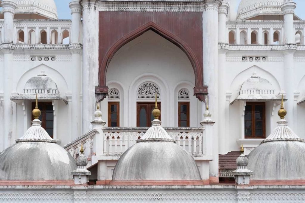 a Masjid with white walls