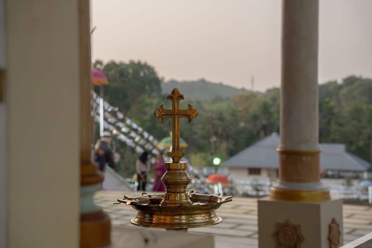 A sign of devotion everywhere.