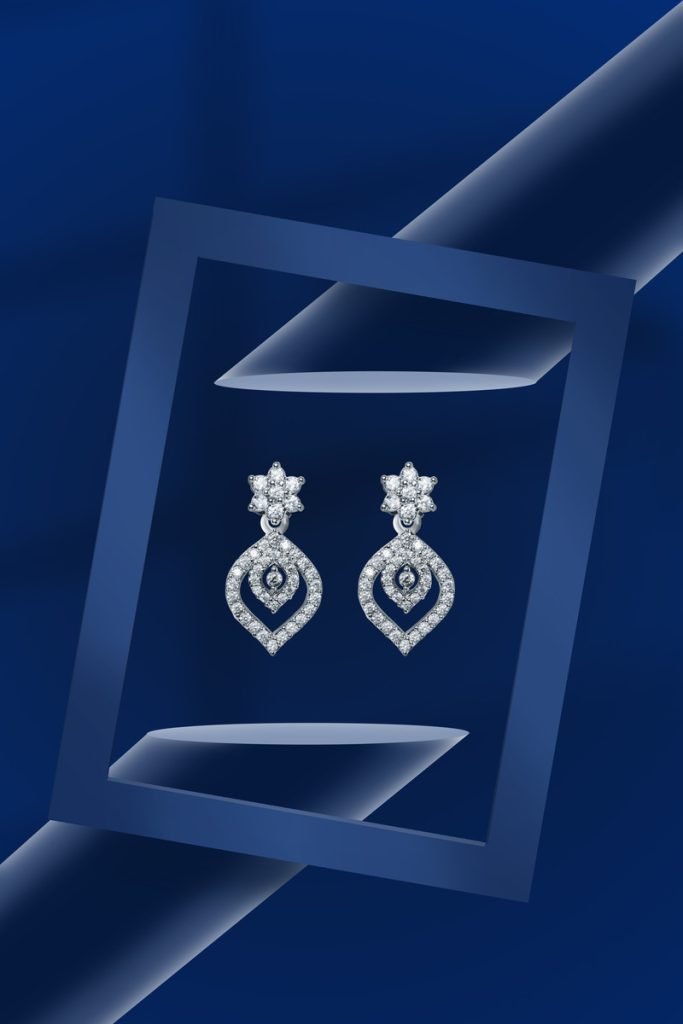 Silver Earrings with dazzling sparkle