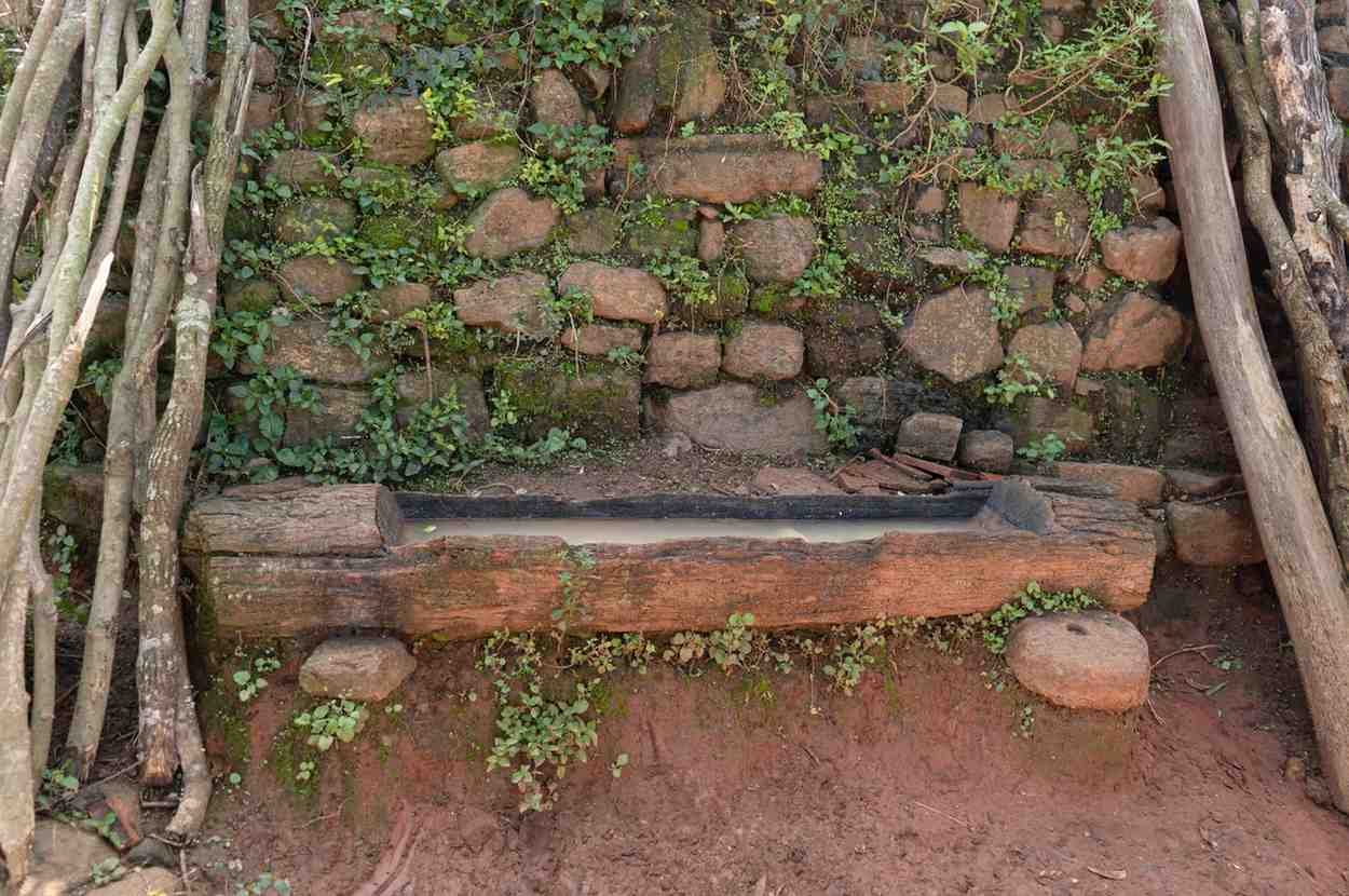 a wodden trunk in a street