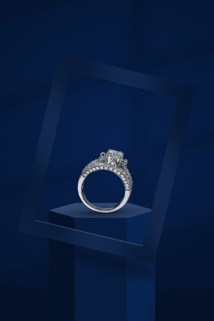 Precious and beautiful silver ring