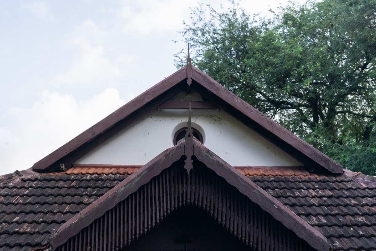 A roof of an old palace.